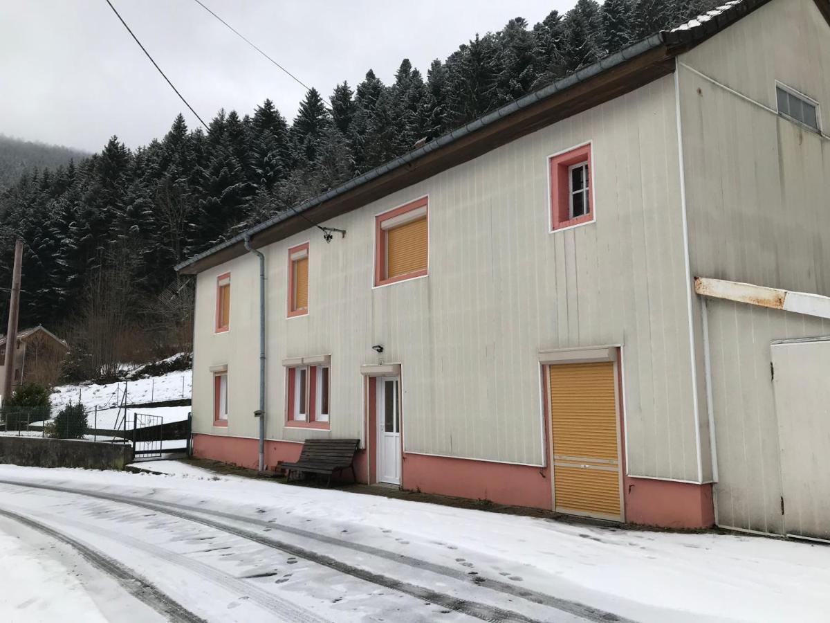 Le Gite Du Petit Beret Plainfaing Bagian luar foto